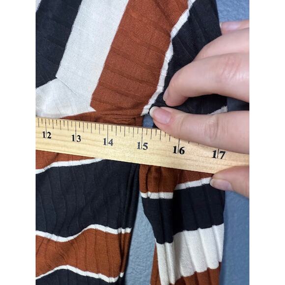 Me to We Top Women's Size Large Long Sleeve Crop Top Striped Boho Western Wear - Picture 5 of 6